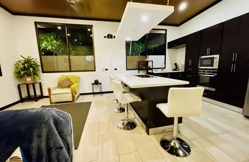 Guacima Villa | Cozy and comfy private Villa w/hot tub, King + Queen Beds & Resort amenities