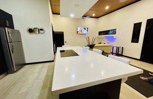 Guacima Villa | Cozy and comfy private Villa w/hot tub, King + Queen Beds & Resort amenities