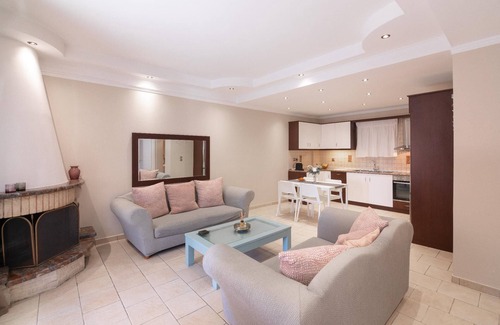 Alepou Apartment | Cozy and convenient two-bedroom apartment city getaway in Corfu