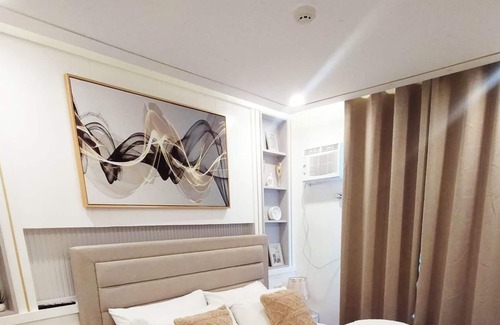 Tagaytay Condo | Cozy and Elegant 2BR Condo w/ Balcony in Tagaytay