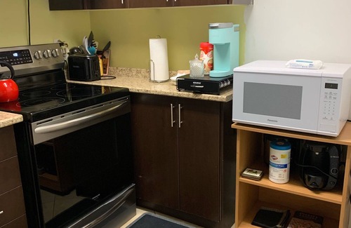 Lisgar Apartment | Cozy and quite 2 bedroom basement appartment with separate entrance…