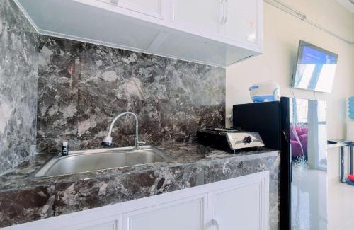 Tajur Halang Apartment | Cozy and Restful Studio LRT City Sentul - Royal Sentul Park Apartment By Travelio