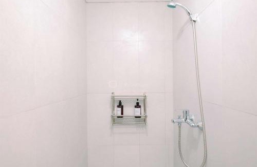 Tajur Halang Apartment | Cozy and Restful Studio LRT City Sentul - Royal Sentul Park Apartment By Travelio