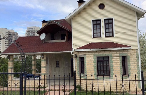 Incek Mahallesi Villa | Cozy and Spacious Villa with Fireplace