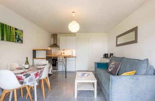 La Trinite-sur-Mer Apartment | Cozy apartment with parking in La Trinité-sur-Mer