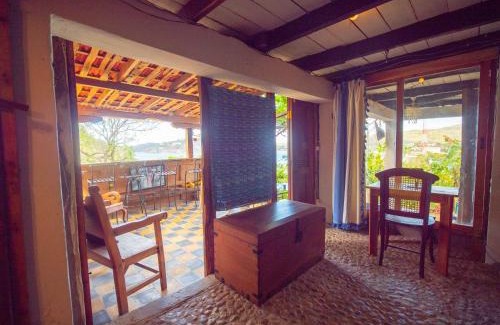 Paradise Bay Apartment | Cozy Apartment, Bayview, 3 blocks to beach/center