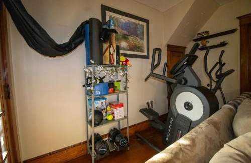 West New Haven Apartment | Cozy Apartment in Artsy Westville New Haven