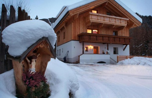 Fendels Apartment | Cozy Apartment in Fendels near Ski Area