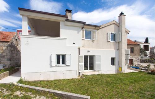 Omis Apartment | Cozy Apartment In Podgrade