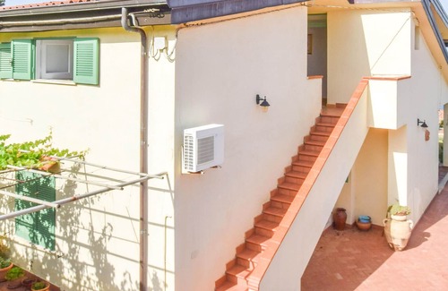 Santa Maria Apartment | Cozy apartment in RICADI with WiFi