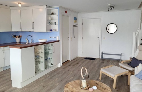 Tysnes Apartment | Cozy apartment in Uggdal with WiFi