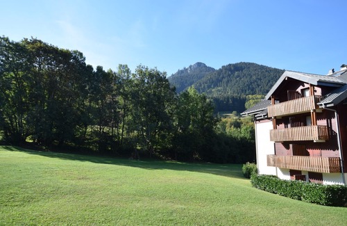 Bernex Apartment | Cozy Apartment Near Ski Slopes - 4 Guests