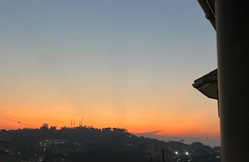 Kampala Apartment | Cozy Apt close to Acacia 2BDR, UnLtd WIFI, Netflixn