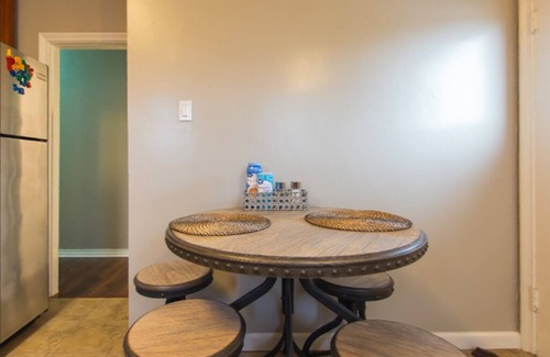 South Arroyo Apartment | Cozy Apt with Great Location in Pasadena