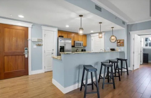Baytowne Wharf Condo | Cozy Bayside Retreat at Lasata, Steps from Baytowne Wharf 3 bed 3 full bath!