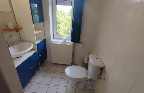 Kamperland House | Cozy Beach House Beautiful Water View, WiFi & Parking