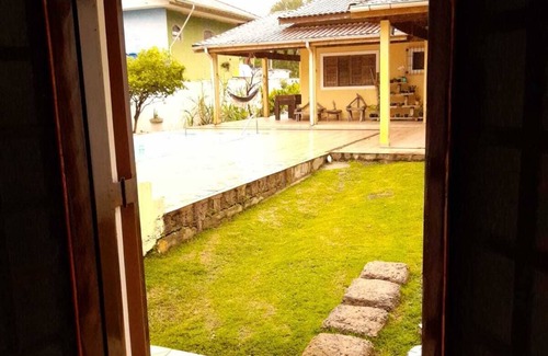 Peruibe House | Cozy Beach House with Pool and Wi-Fi - Ideal for Families and Pets