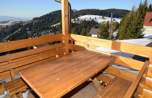 Montenegro House | Cozy Berane Stay in Ski Area with On-Site Restaurant - Standard Cottage