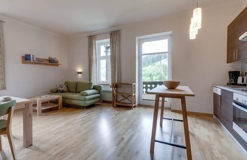 Sankt Sebastian Apartment | Cozy, bright vacation apartment (65sqm) with balcony and view of Lake Erlaufsee