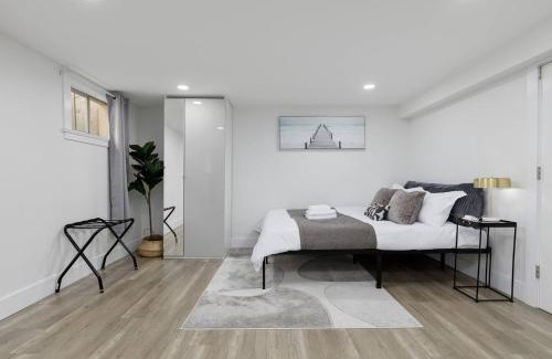 Dunbar House | Cozy Bsmt Suite Near Ubc, Kits, And Dt Vancouver