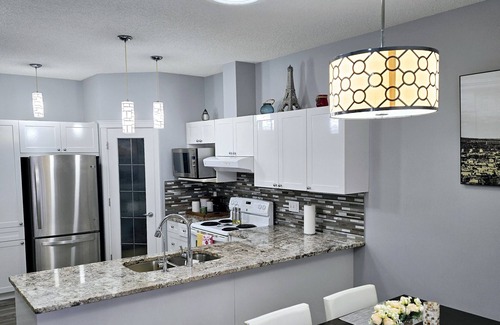 Chestermere House | Cozy Bungalow In Chestermere, AB