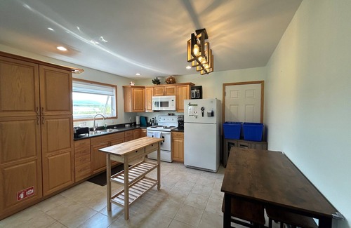 Medicine Hat Cabin | Cozy cabin in charming Cypress Hills with WiFi