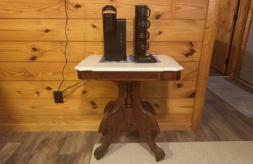 Azle Cabin | Cozy cabin in delightful Azle with WiFi, AC
