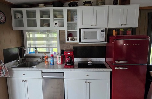 Winthrop Cabin | Cozy Cabin on Cobbossee Lake near Lakeside Marina