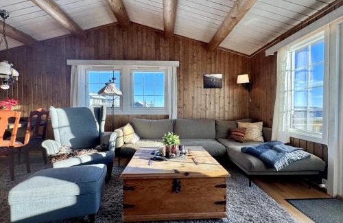Kamben House | Cozy cabin with breathtaking views on Golsfjellet