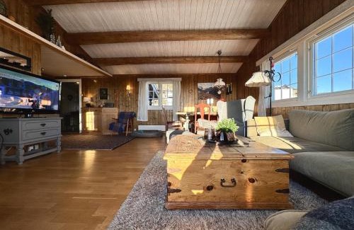 Kamben House | Cozy cabin with breathtaking views on Golsfjellet
