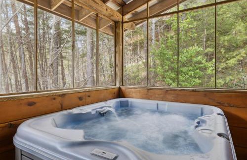 Gatlinburg - Pigeon Forge House | Cozy Cabin with views, hot tub, fishing pond, and game room