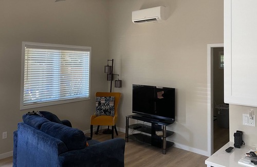 Glenwood Grove - North Iris House | Cozy Casita on private property in central Boulder. Close to CU and Downtown