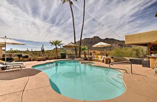 Carefree House | Cozy Casita with Mtn View and Pool and Hot Tub Access