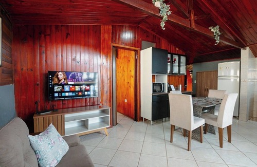 Jardim Colonial Ski Chalet | Cozy chalet in Atibaia with 2 bedrooms and leisure area