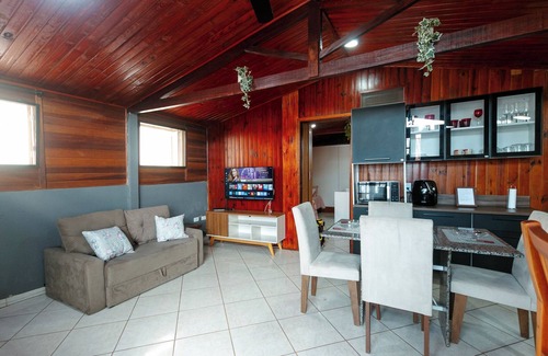 Jardim Colonial Ski Chalet | Cozy chalet in Atibaia with 2 bedrooms and leisure area