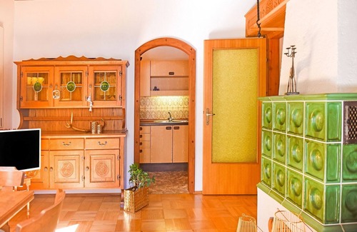Molln Ski Chalet | Cozy Chalet in Molln with Garden