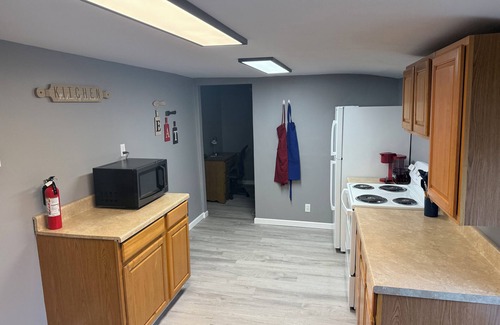 Oswego House | Cozy Charming house in Oswego NY, with WiFi and AC