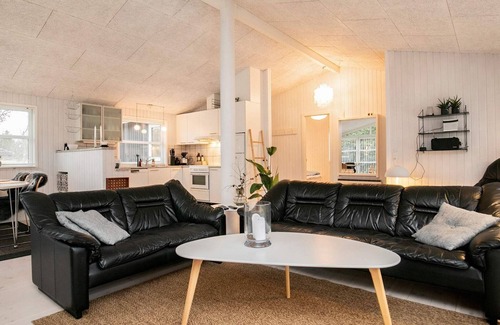Blokhus House | Cozy Coastal Cottage in Blokhus-By Traum