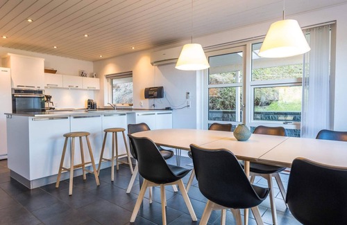 Rindby Strand House | Cozy Coastal Retreat in Fano-By Traum