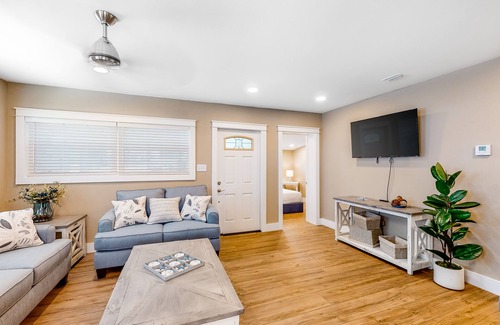 Kiska Beach House | Cozy coastal cottage with free WiFi, private yard, and AC - walk to the beach