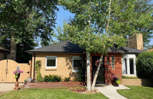 Montclair House | Cozy, Comfy "English" Cottage on Central Denver's East Side