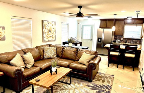 McAllen House | Cozy Condo close to airport and shopping