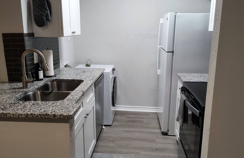 Walden on Lake Conroe Condo | Cozy Condo in Montgomery with Pool access & Steps away from Golf course!