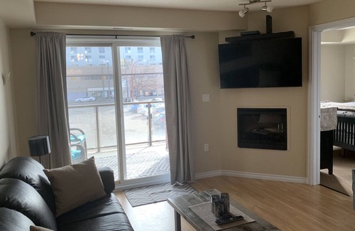 Downtown Edmonton Condo | Cozy Condo Steps To ICE District & Rogers Place
