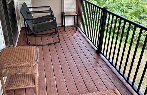 Table Rock Condo | Cozy Condo with Lake View and Golf. Short walk and quicker drive to amenities!