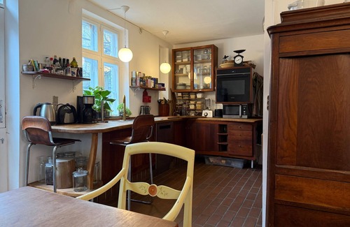 Copenhagen K Apartment | Cozy Copenhagen Chambers with Sunny Garden