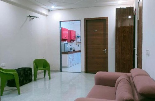 Sector 39 Apartment | cozy corner