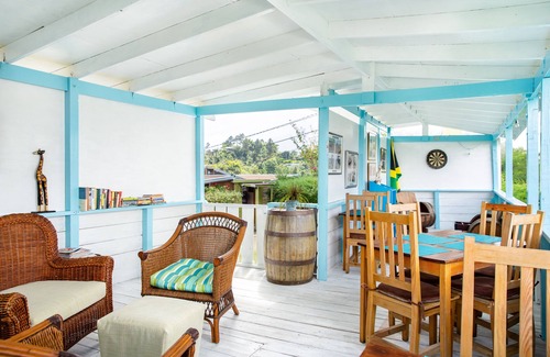 Gordon Town Cottage | Cozy Cottage in Jamaica's Blue Mountains