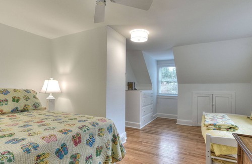 The Pines Cottage | Cozy Cottage in The Pines just two blocks from Rehoboth Beach.