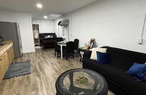 Central Cottage | Cozy Cottage minutes to Clemson University